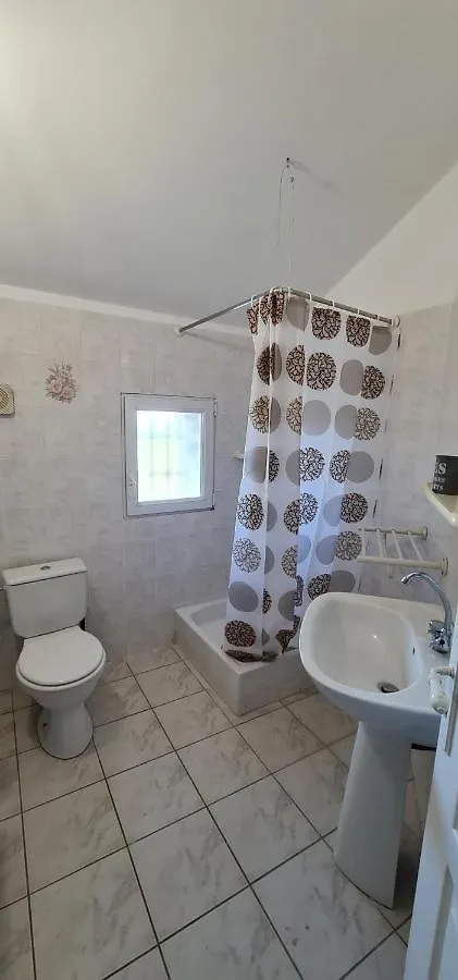 Mas 9 Personnes Avec Piscine Villa Jonquieres  France